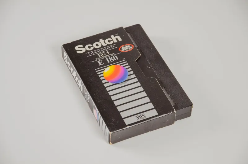 Throwback Hardware: Why Vape Brands Are Raiding the '90s and '00s Tech Graveyard for Design Inspiration